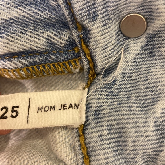 PacSun Light Wash Mom Jeans - Picture 3 of 4